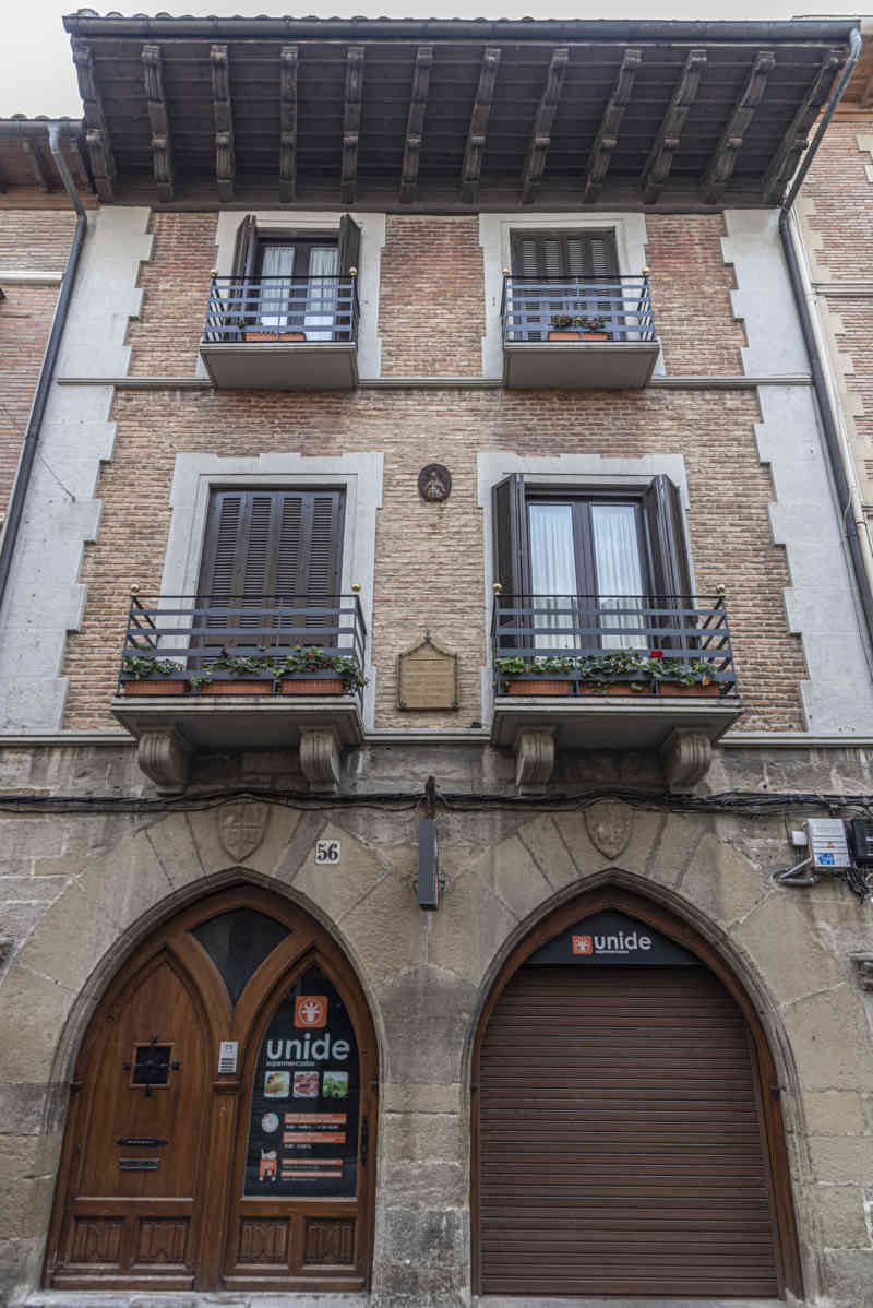 Comunidad Foral de Navarra 140 - Sangüesa - palacio de los Sebastianes.jpg